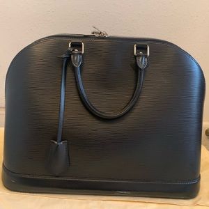 Black Louis Vuitton Alma